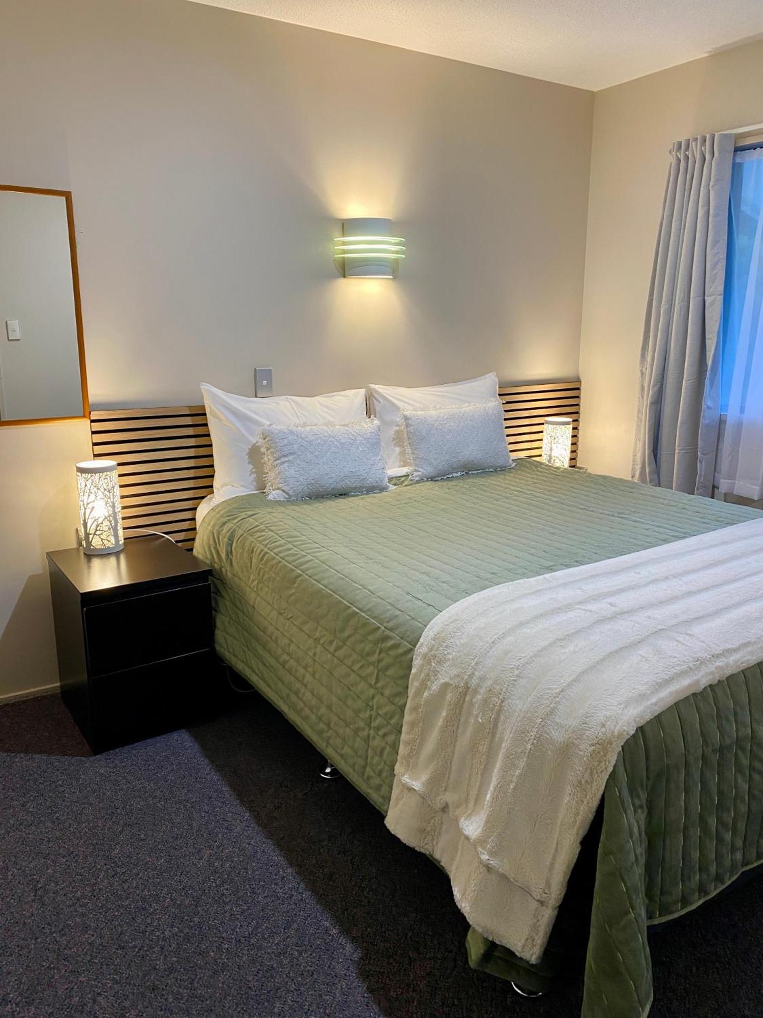 Heritage Park Lodge Haast Ngoại thất bức ảnh